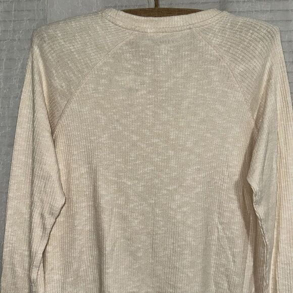 AE Heather Cream Crewneck Soft Plush Ribbed Long Sleeve Tee - Picture 9 of 16